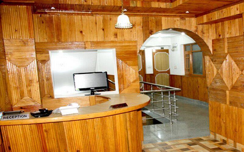 Houseboat Arebian Nights, Srinagar 4